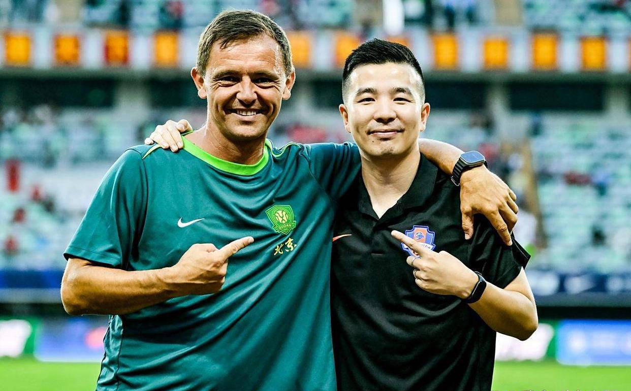 关于国安主帅掌舵，帮助球队赢得胜利的信息